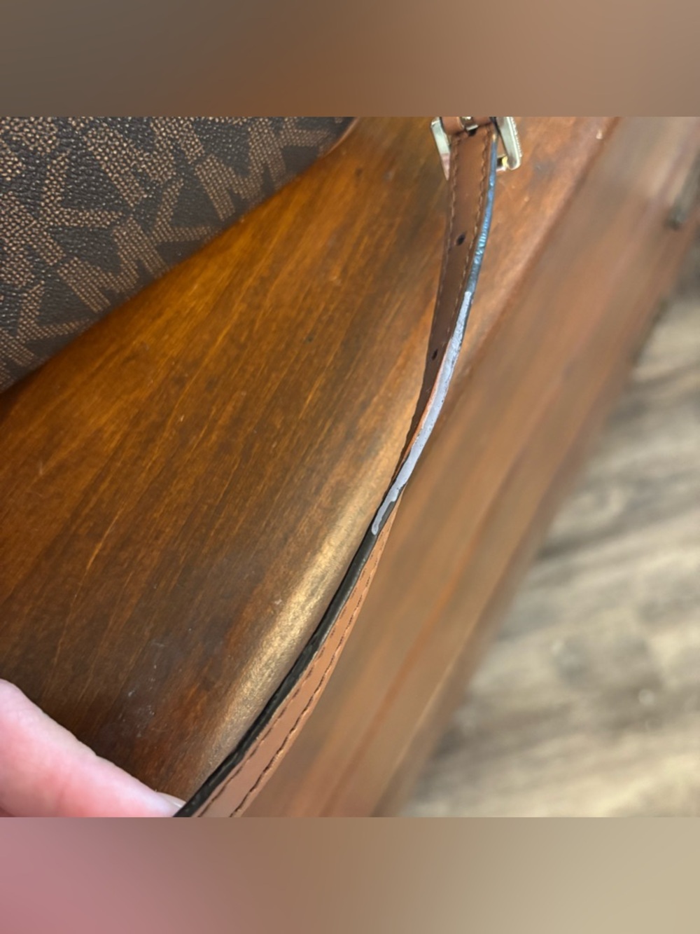 Michael Kors Shoulder Bag - Picture 3 of 7